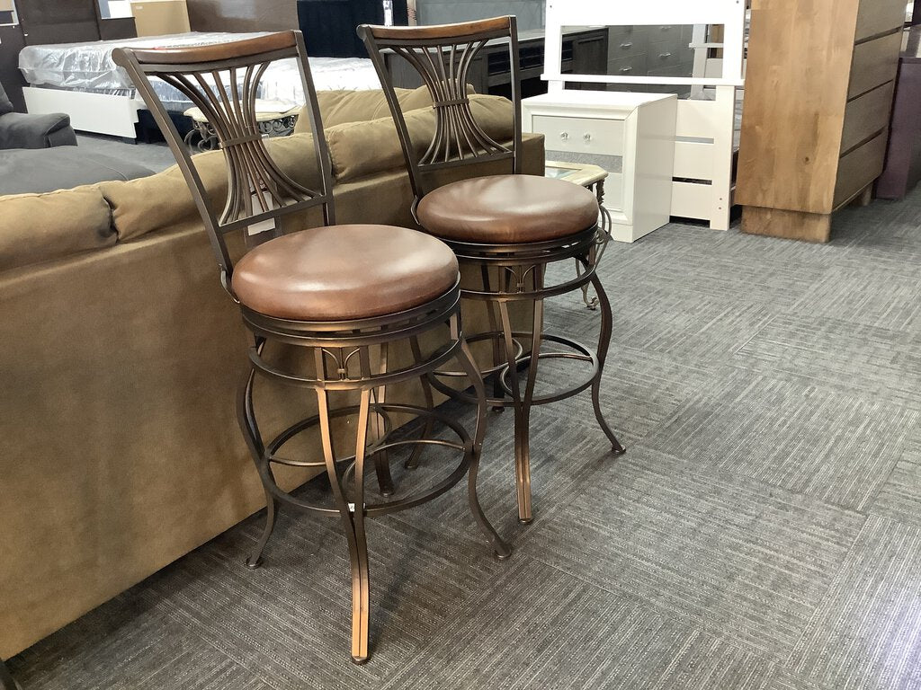 82211 - Pair of Swivel Barstools 18x29-44