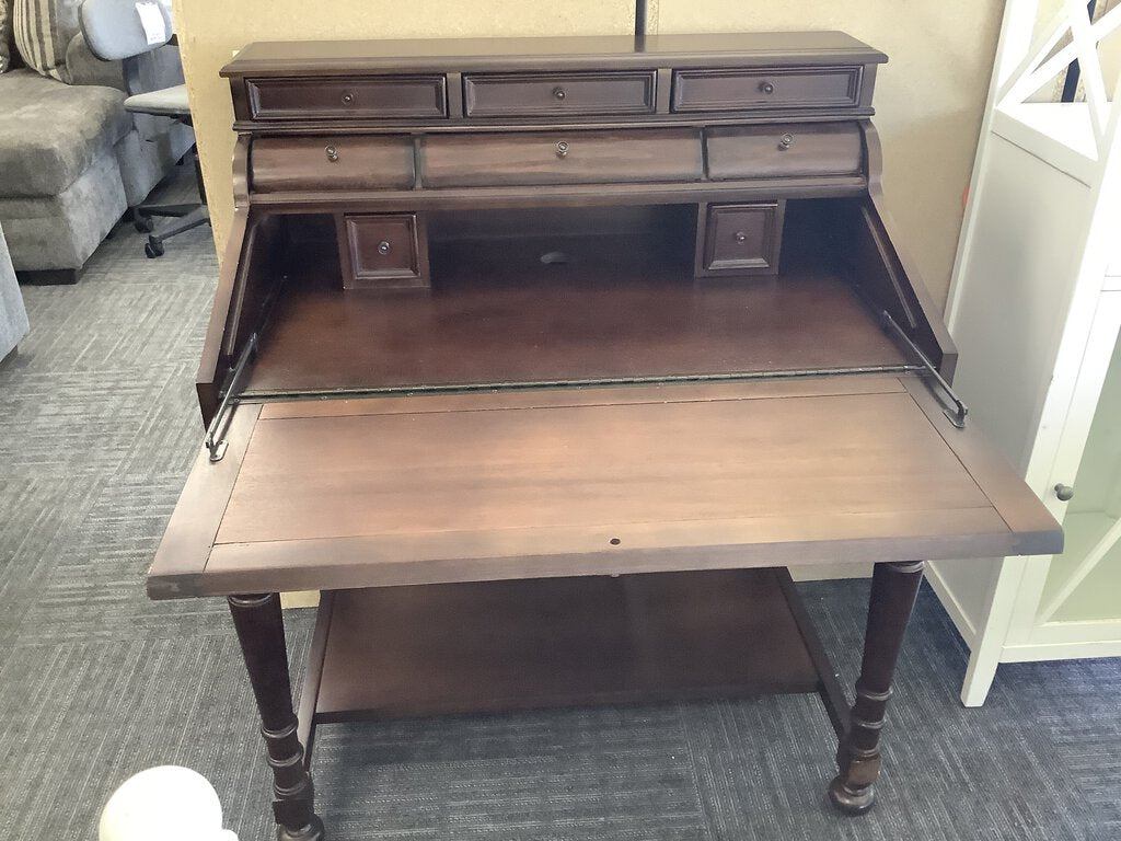 82005 - Milo Secretary Desk 35x23x42