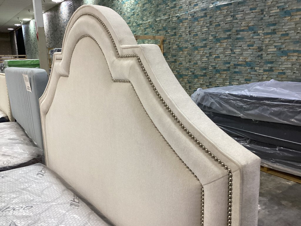 82265 (8506-8) Modern Arched Full Size Headboard with Rails 61x4x61