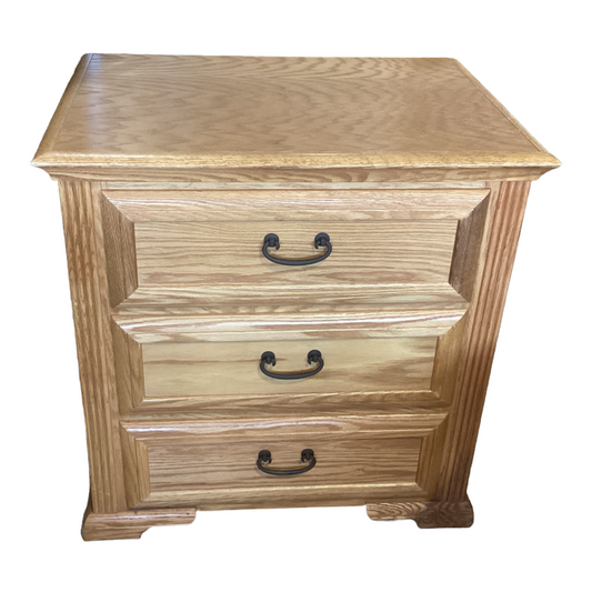 82262 (8506-5) Oak 3 Drawer Nightstand 29x21x29