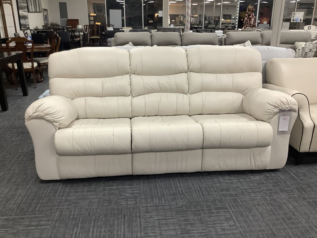 82231 - Palliser White Sleeper Sofa 84x36x40