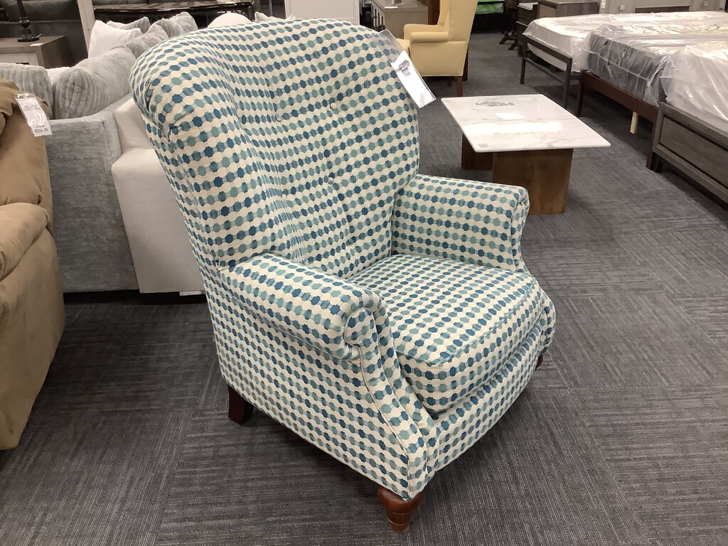 82169 - Oversized Wingback Chair 37x34x47