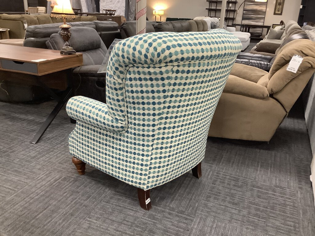 82169 - Oversized Wingback Chair 37x34x47