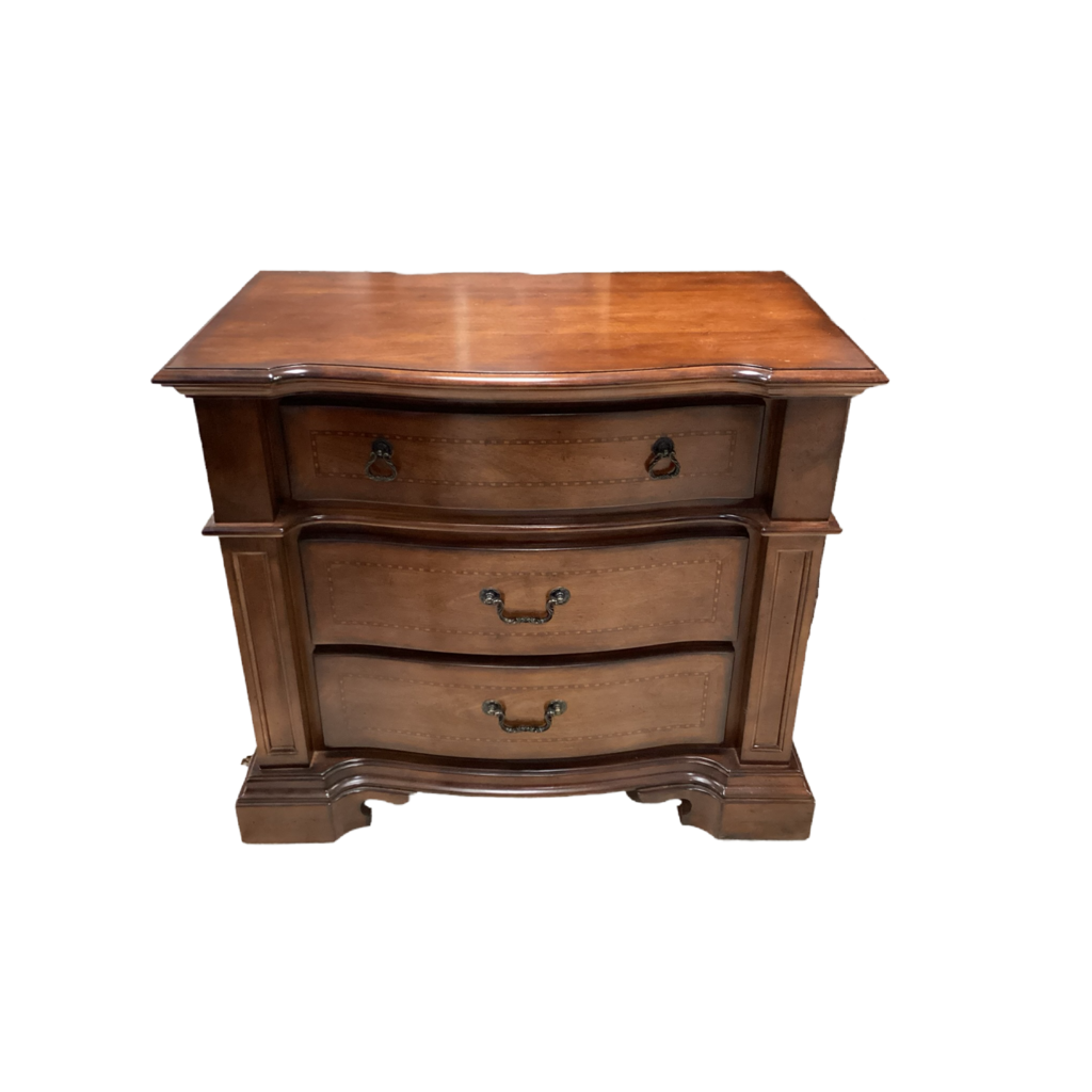 82250 - Cherry 3 Drawer Nightstand 35x20x30