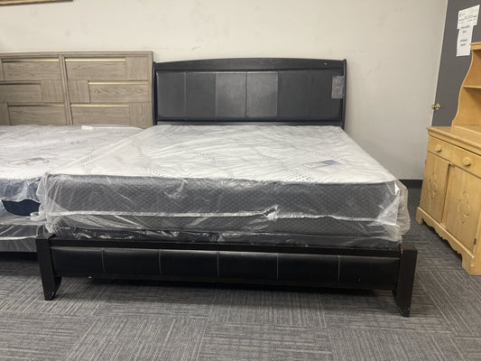 81777 - Black King Bed Frame 79x94x56