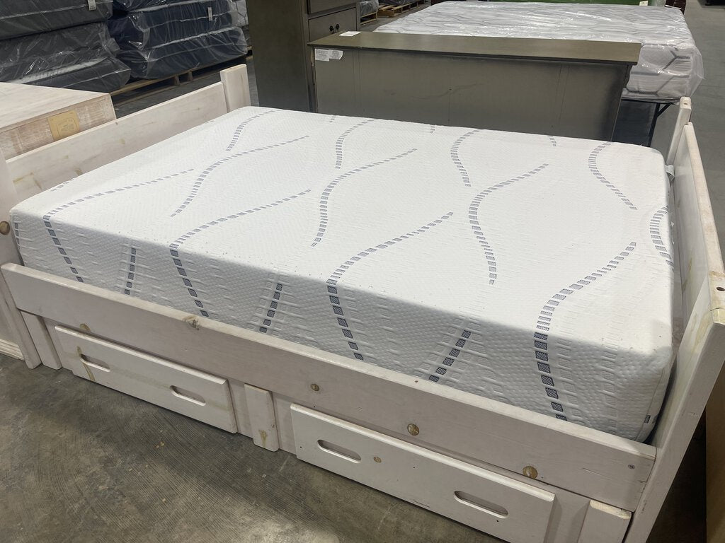 82331 - Serta Full Size Memory Foam Mattress