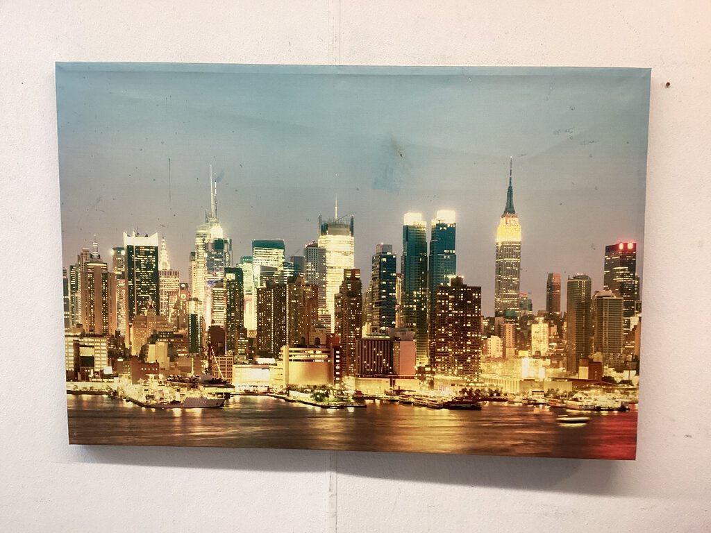 82401 (8508-6) City Skyline Canvas Art 47x32