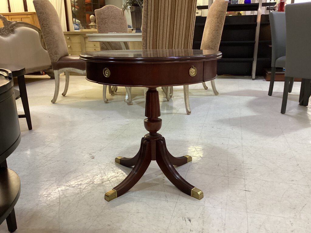 82451 - Lane Pedestal Drum Table w/Drawer 26x27