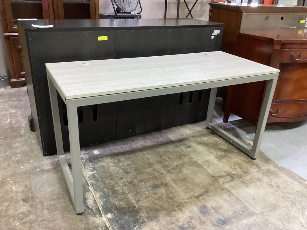 82467 - Office Desk 55x24x28