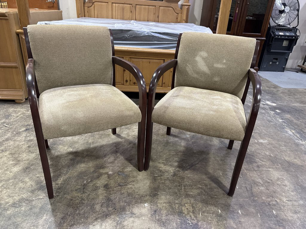 82517 - Pair of Guest Lobby Arm Chairs 22x22x33