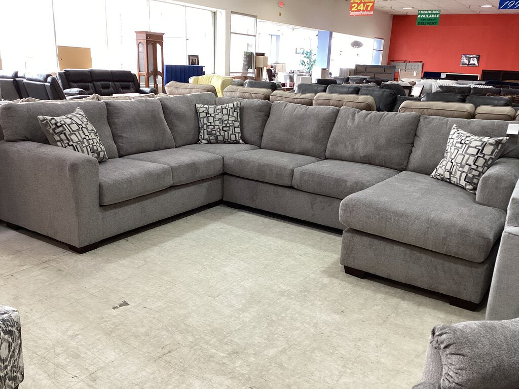 Greenland Earth NEW 2pc Sectional w/Chaise 135x100/64x39 (10610/30-2241)