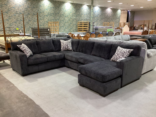 Greenland Charcoal NEW 2pc Sectional w/Chaise 135x100/64x39 (10610/30-2240)