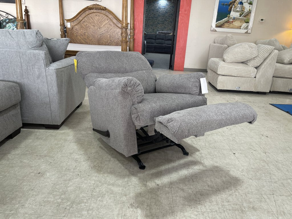 Greenland Earth NEW Recliner 33x32x42 (95009-2241)