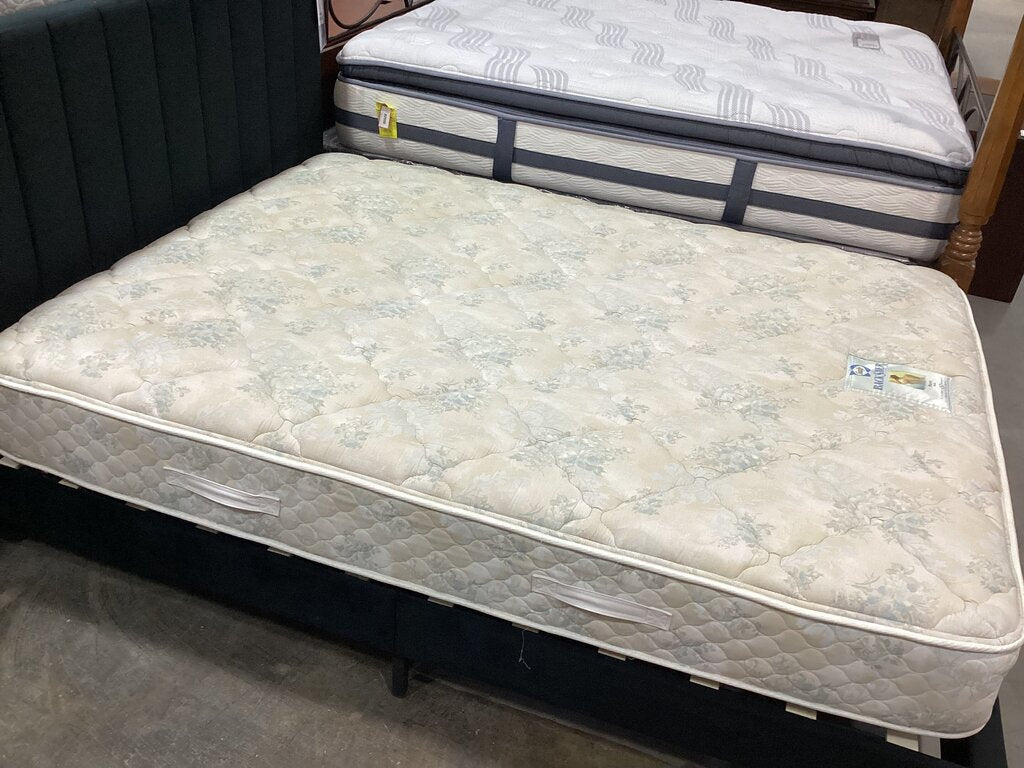 82958 - Sealy Back Saver Plush Queen Mattress