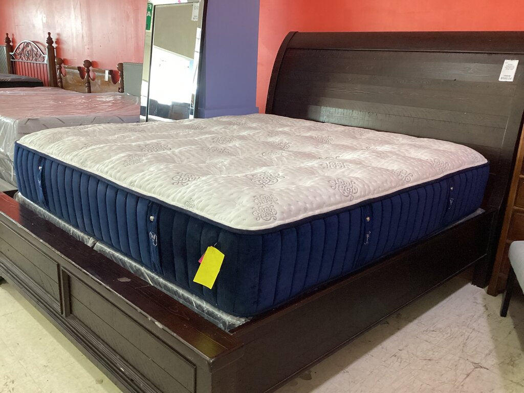 83175 - William & Lawrence Apsley Firm King Mattress