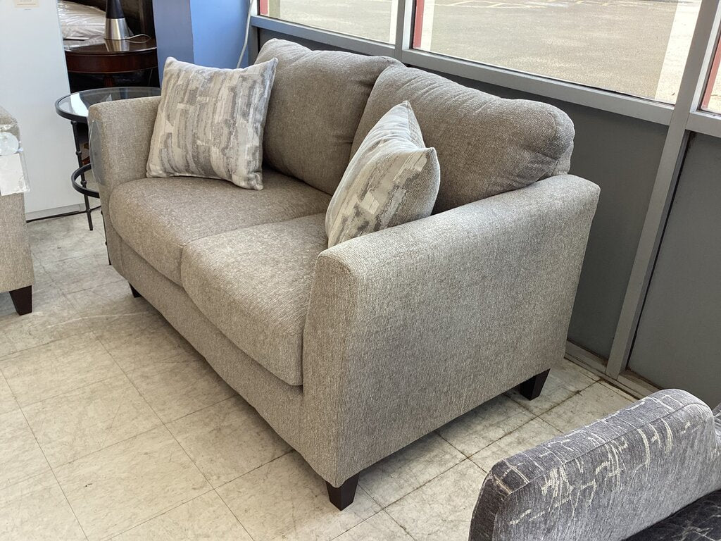 Listowel Oat NEW Loveseat 57x34x35 (3002-LISO)