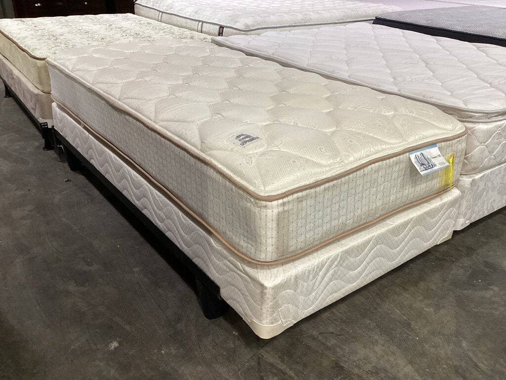 82922 Luxury Three Twin XL Mattress