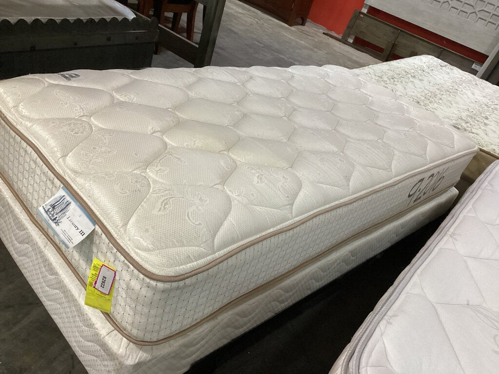 82922 Luxury Three Twin XL Mattress