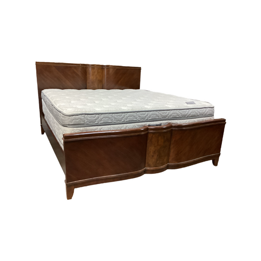 83246 - Pulaski King Bed Frame 81x89x50