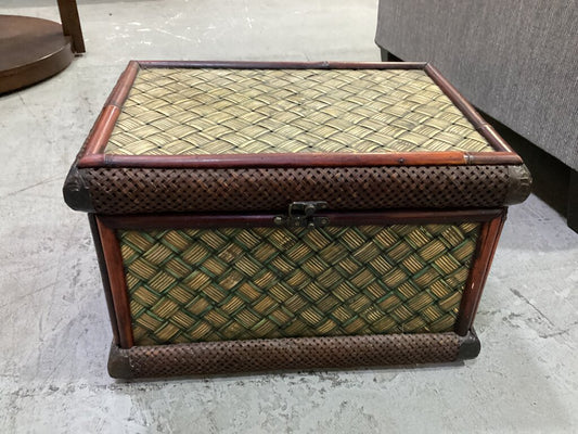 83347 - Cerulean Bay Wicker Chest 19x12x12