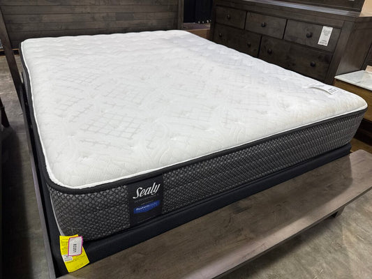 83351 - Sealy Performance Queen Mattress & Box