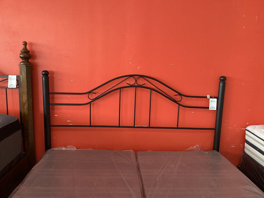 83551 - Black Metal King Headboard 79x50