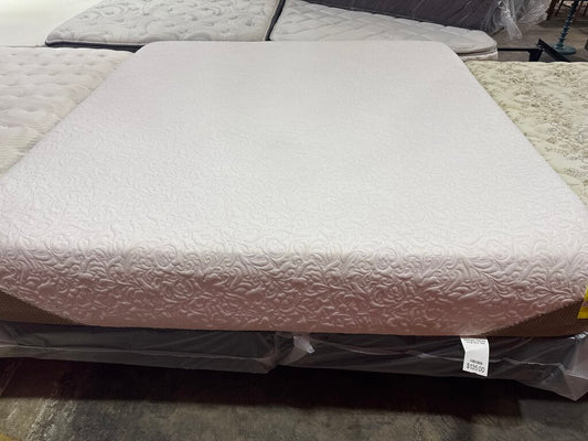 83484 - Serta iComfort King Mattress 12"