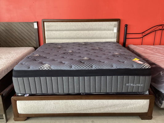 Willow Wood NEW King Bed Frame 79x84x55 (133440)