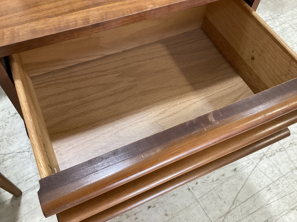 83649 - Lane Rhythm Walnut MCM Pair of Nightstands 22x17x22