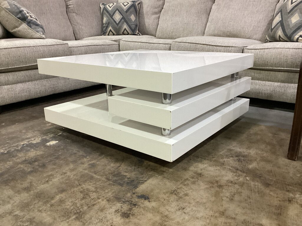 83730 - Pastel Furn White Cocktail Table 36x36x17