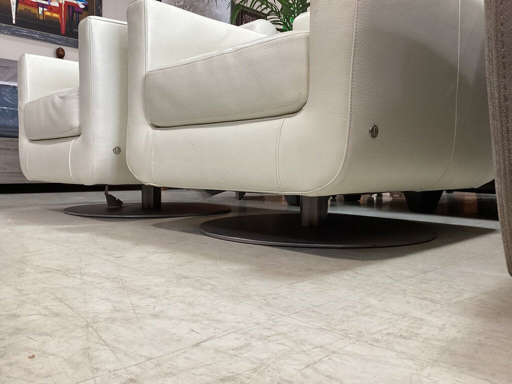83705-06 - Pair of Natuzzi Suad Leather Swivel Chairs 30x32x29