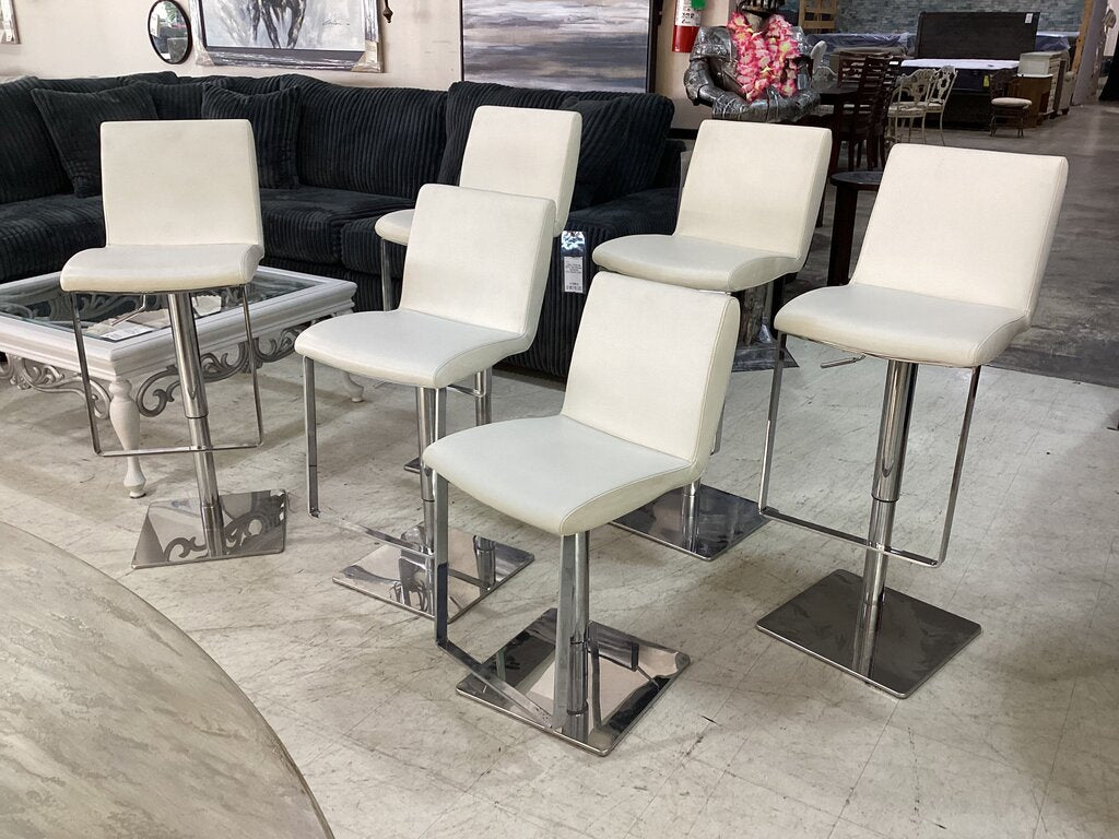 83714 - Set of 6 Villa Vici Lewis Adjustable Barstools 16x19x21/32 to 16x19x31/42