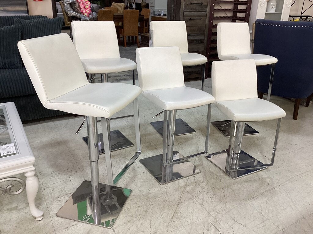 83714 - Set of 6 Villa Vici Lewis Adjustable Barstools 16x19x21/32 to 16x19x31/42