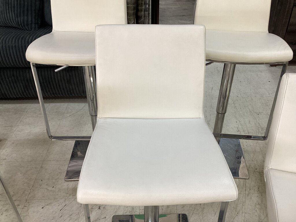 83714 - Set of 6 Villa Vici Lewis Adjustable Barstools 16x19x21/32 to 16x19x31/42