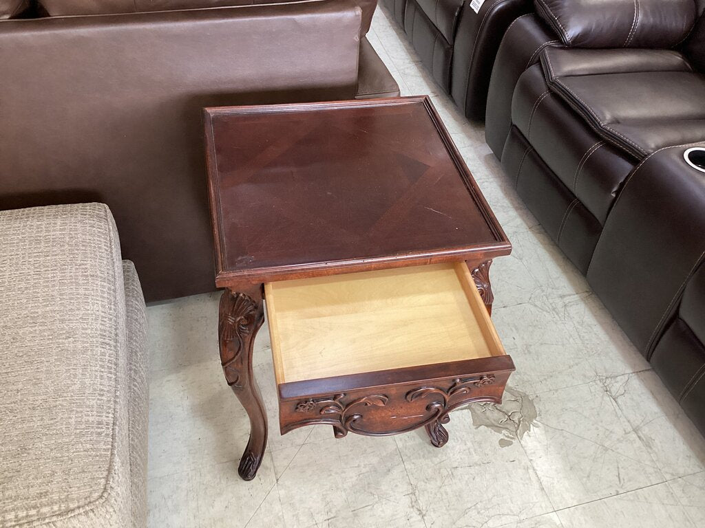 83751 - Hekman End Table 20x20x27
