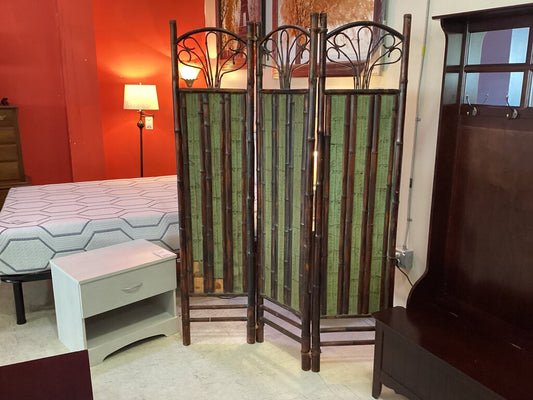 83695 - Three Panel Privacy Screen 51x2x72