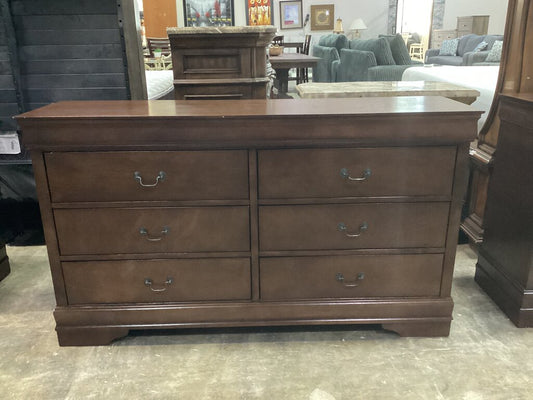 83778 - Ashley Alisdair Dresser 58x16x33