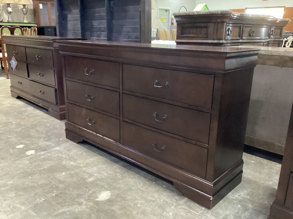 83778 - Ashley Alisdair Dresser 58x16x33
