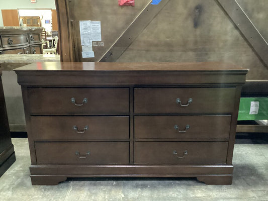 83780 - Ashley Alisdair Dresser 58x16x33