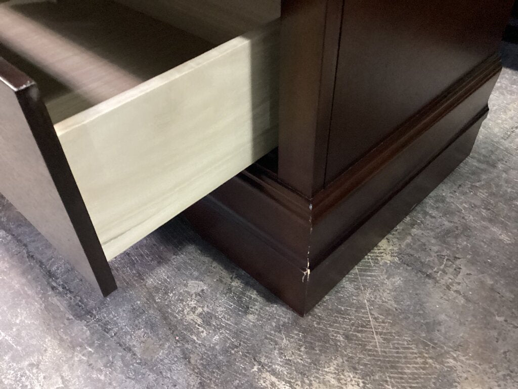 83780 - Ashley Alisdair Dresser 58x16x33