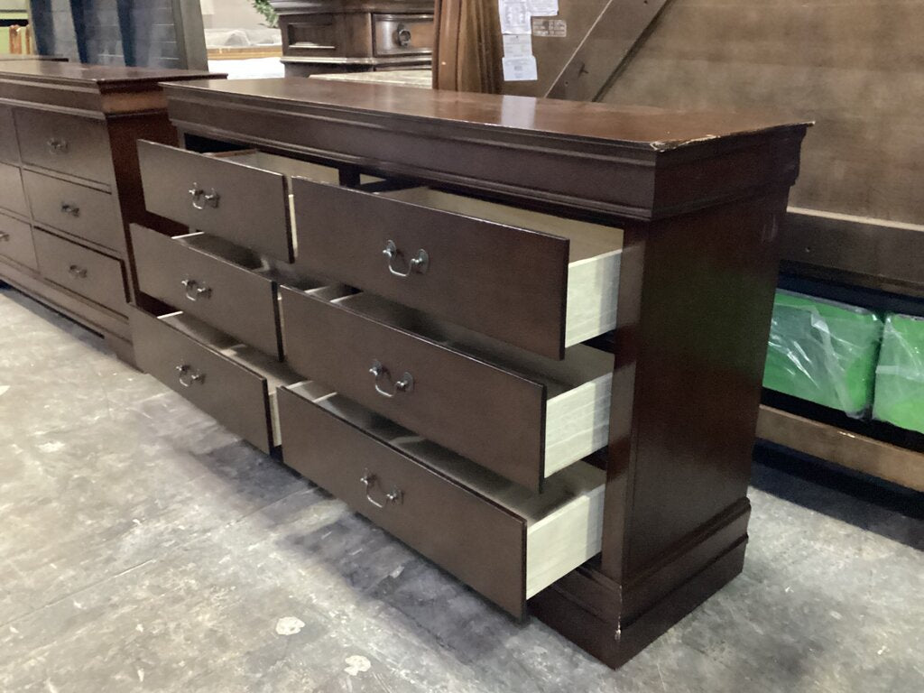 83780 - Ashley Alisdair Dresser 58x16x33