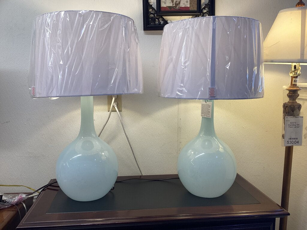 83534 - Pair Of NEW Ashley Rylanton Table Lamps 15x14
