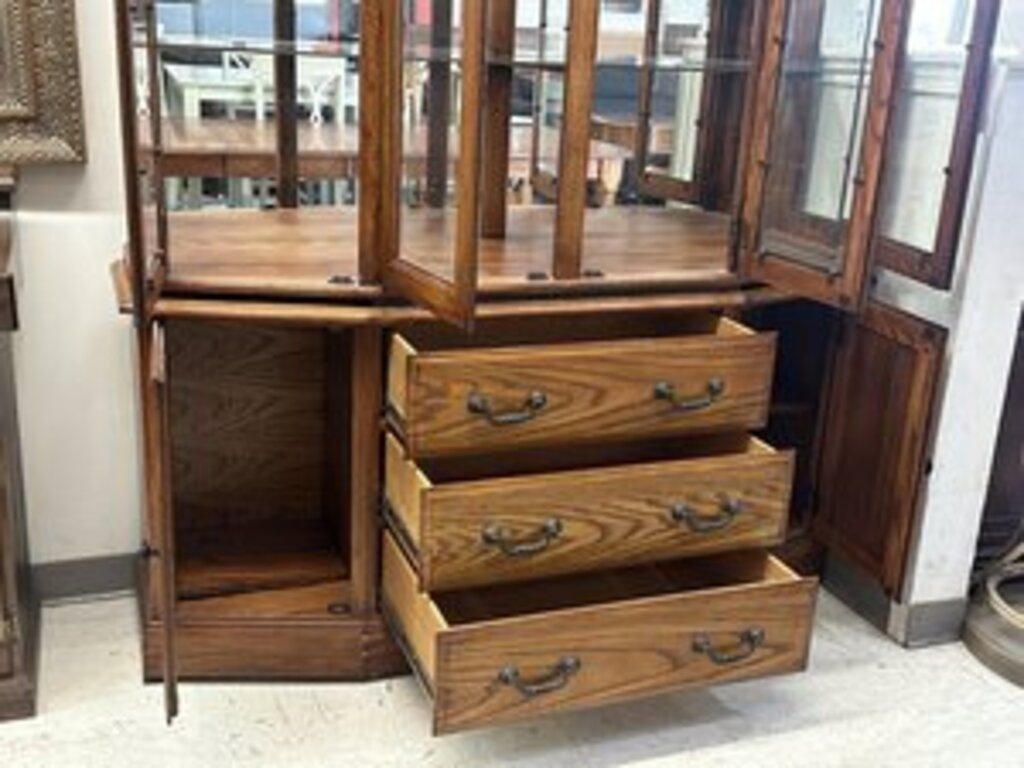 83835 - Winners Only 2pc China Cabinet 65x20x82