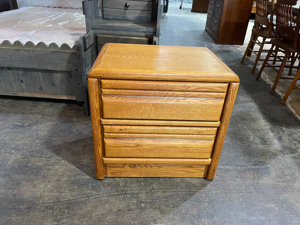 83784 - Black Hawk Oak Nightstand 23x16x24