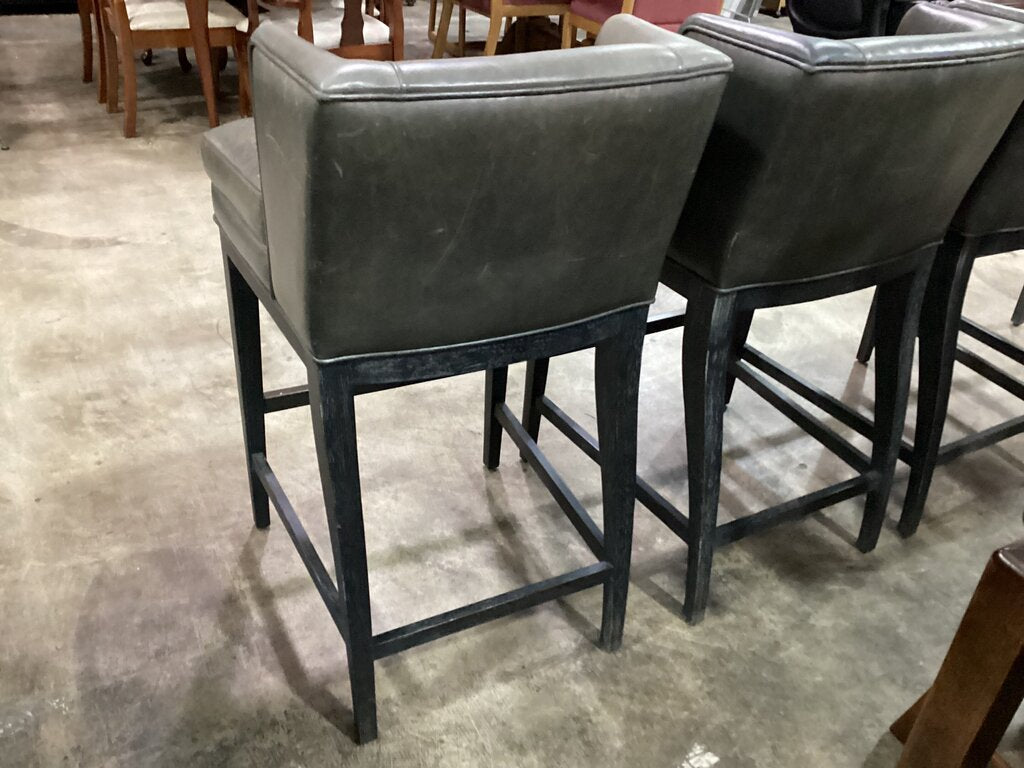 83815 (8462-12) Hooker Set of 4 Leather Barchairs 21x23x39