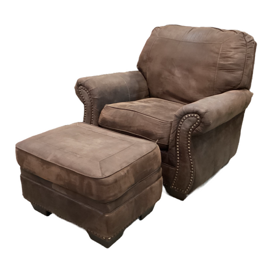 83842 - Ashley Reclining Chair w Ottoman 40x37x36
