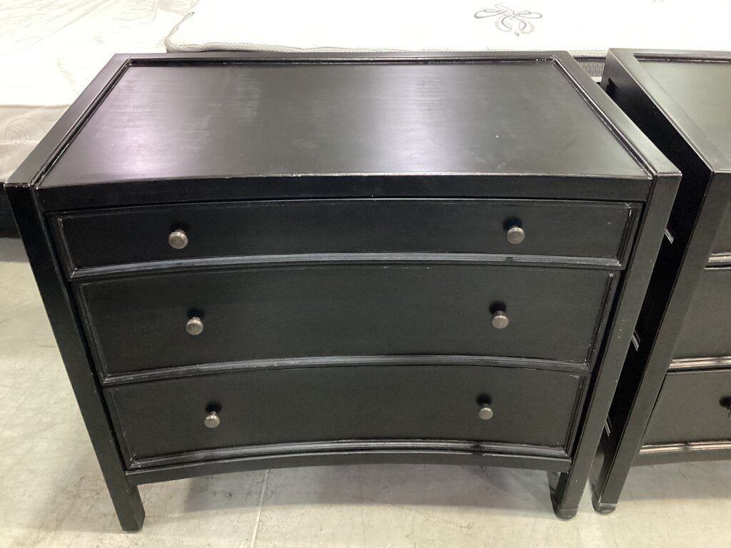 83840 - Pair of Noir Hampton 3 Drawer Nightstands 36x21x31
