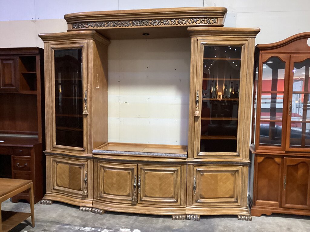 83766 - Michael Amini Showcase Entertainment Center 102x26x92