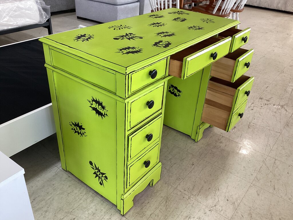 83906 (8442-28) Pop Art Comic Desk 41x19x29