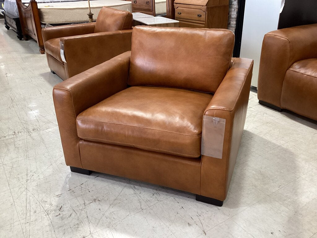 83898 - Boulevard Derrick Camel Leather Chair 47x44x31
